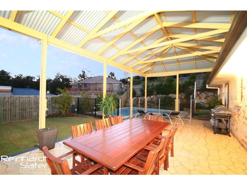 124 Saraband Dr, Eatons Hill QLD 4037