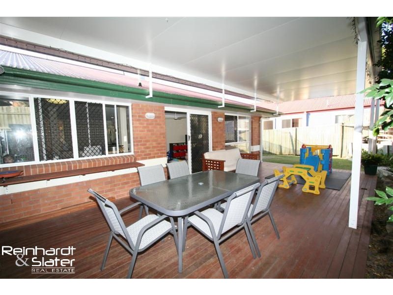 16 Marylin Tce, Eatons Hill QLD 4037