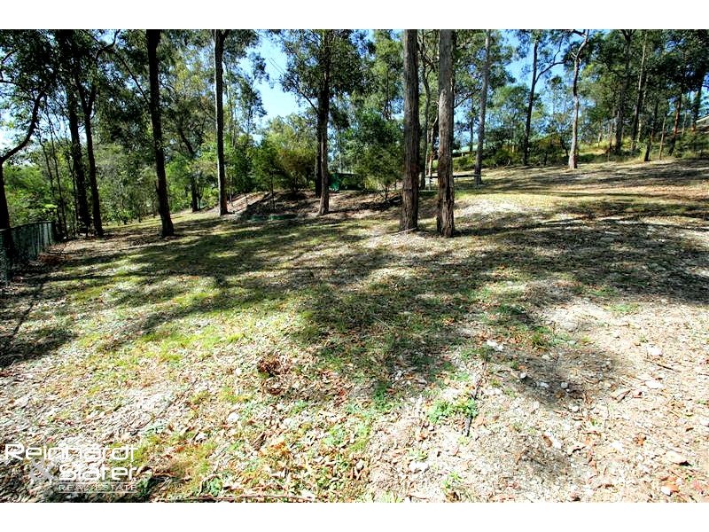 5 Clematis Ct, Cashmere QLD 4500