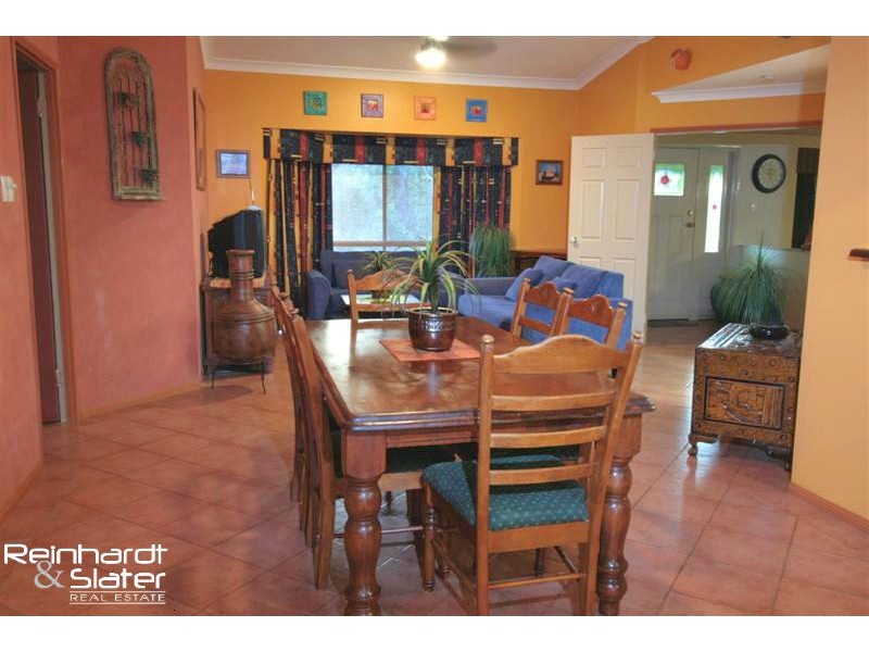 5 Clematis Ct, Cashmere QLD 4500