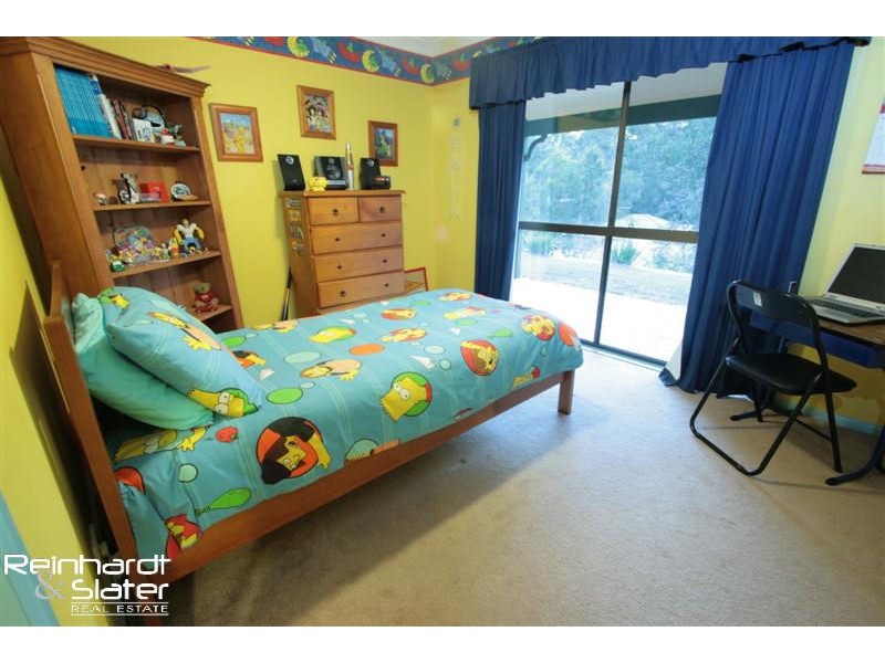 5 Clematis Ct, Cashmere QLD 4500