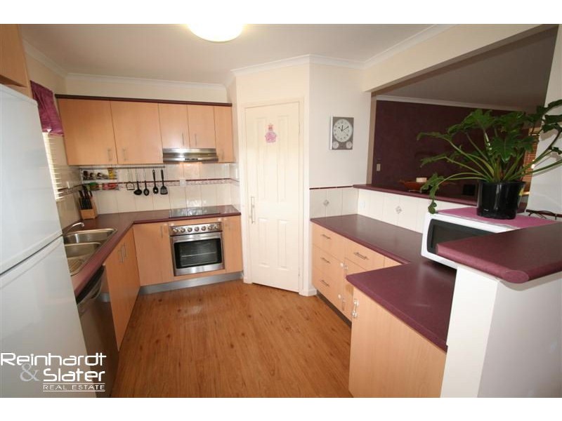 5 Bowen Ave, Albany Creek QLD 4035