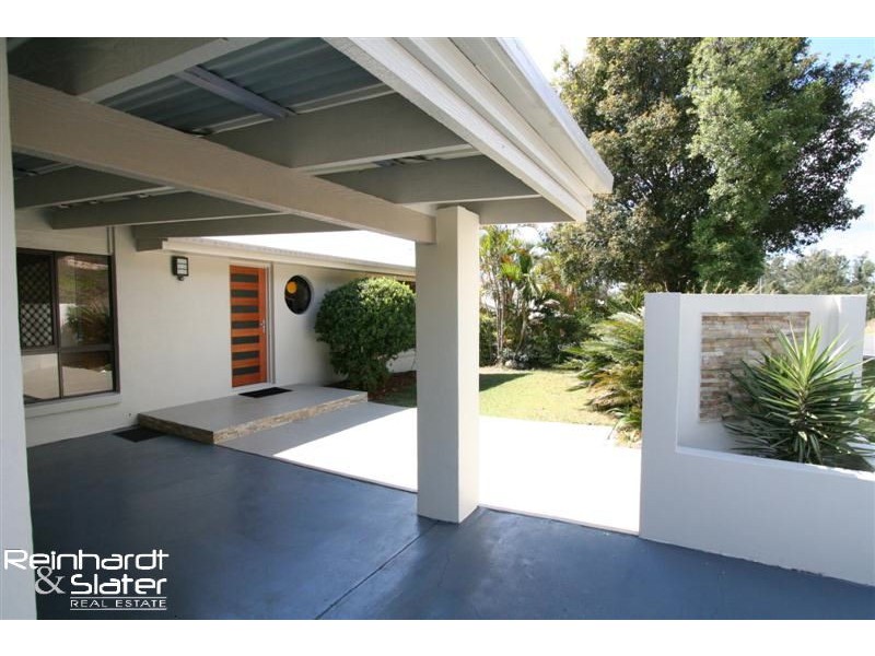 42 Leatherwood Dr, Arana Hills QLD 4054