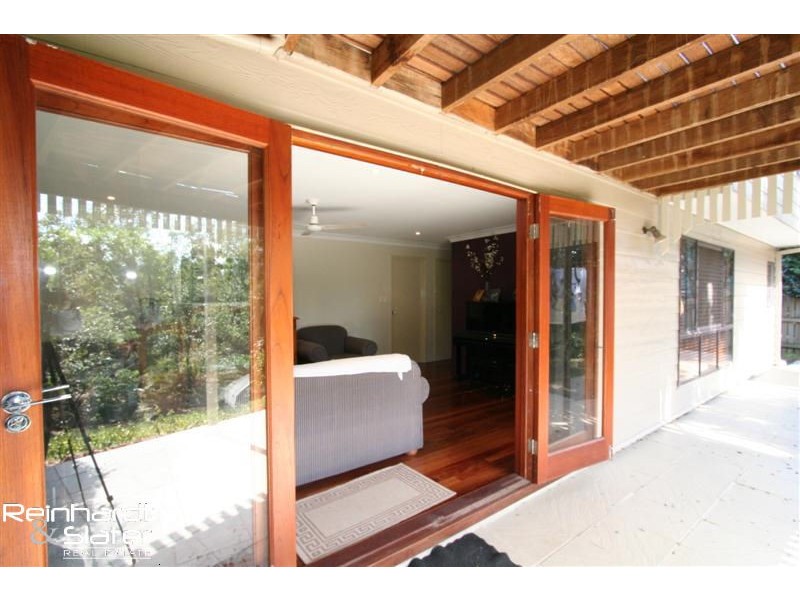 42 Leatherwood Dr, Arana Hills QLD 4054