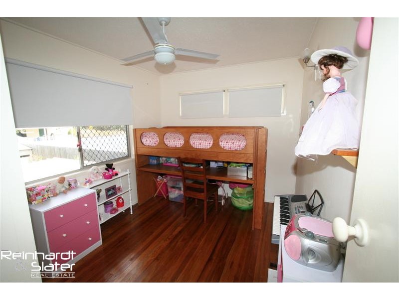 4 Jacaranda Dr, Albany Creek QLD 4035