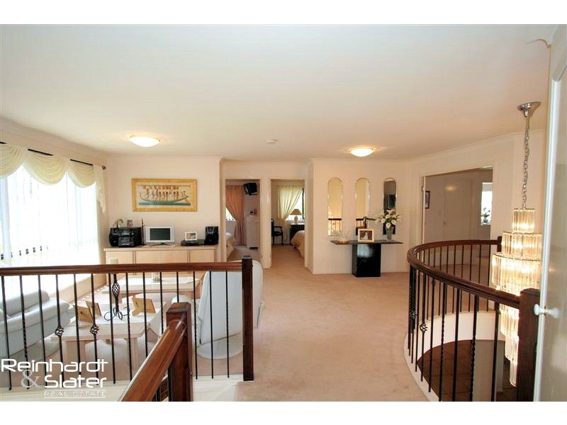 1 Handel Ct, Eatons Hill QLD 4037