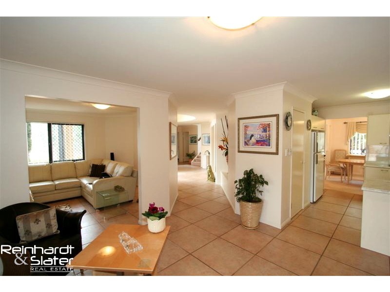 1 Handel Ct, Eatons Hill QLD 4037