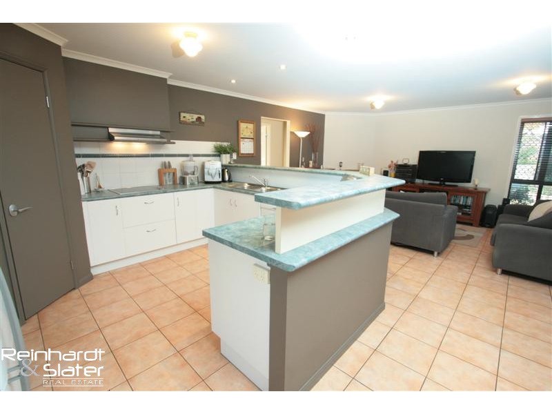 30 Blue Mountain Cr, Warner QLD 4500
