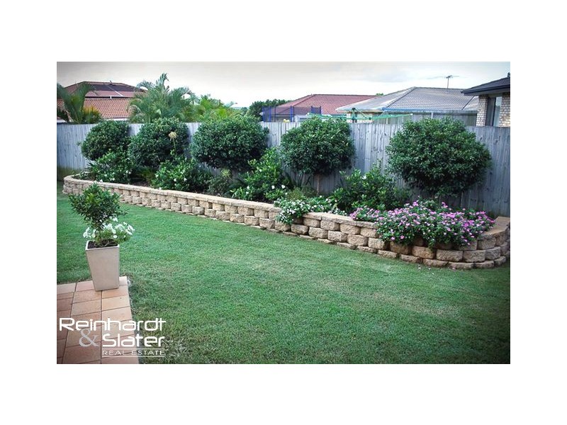 30 Blue Mountain Cr, Warner QLD 4500