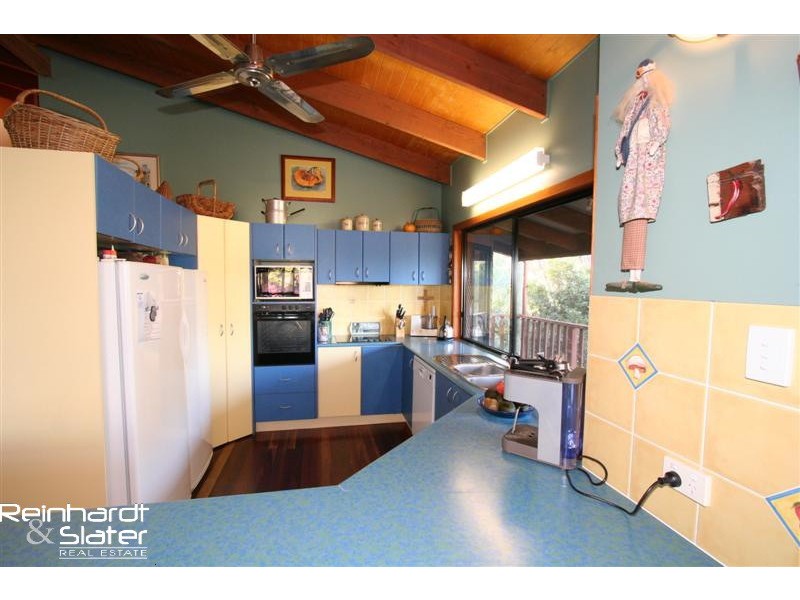 62 Linkwood Dr, Ferny Hills QLD 4055