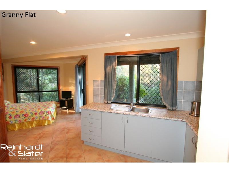 62 Linkwood Dr, Ferny Hills QLD 4055