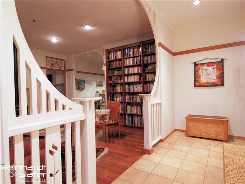 21 Clematis Ct, Cashmere QLD 4500