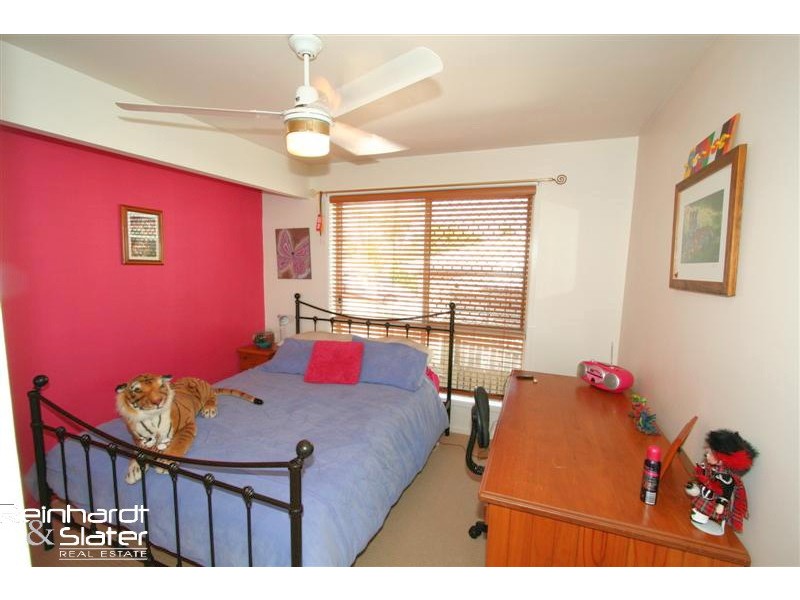 35 Daniel Dr, Albany Creek QLD 4035