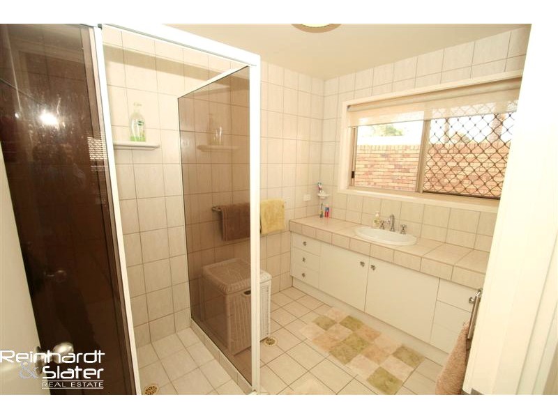 35 Daniel Dr, Albany Creek QLD 4035