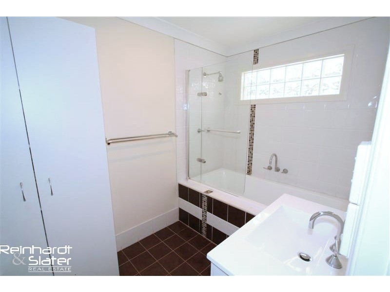 185  Church Rd, Eatons Hill QLD 4037