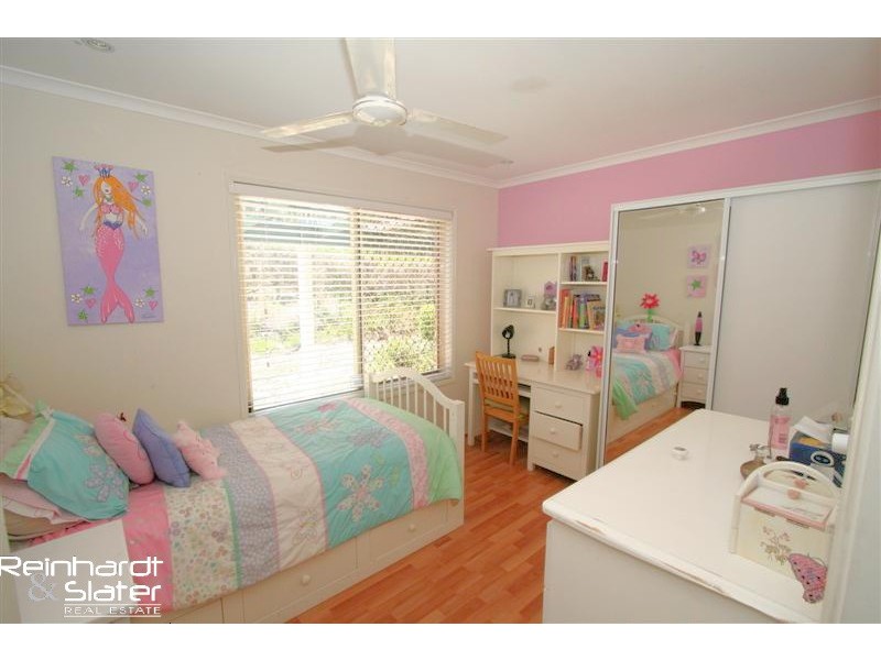 185  Church Rd, Eatons Hill QLD 4037