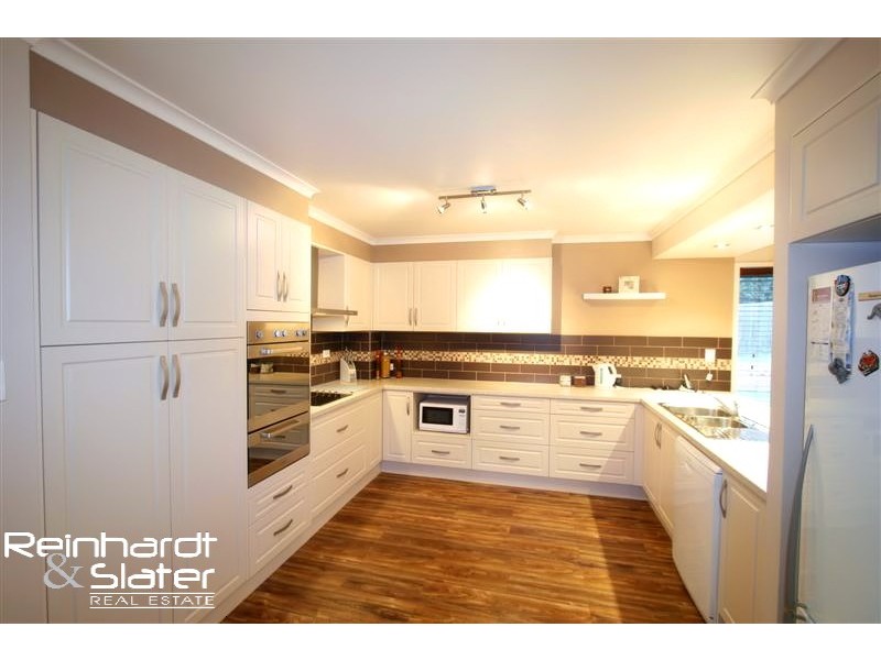 5 Corvus Dr, Cashmere QLD 4500