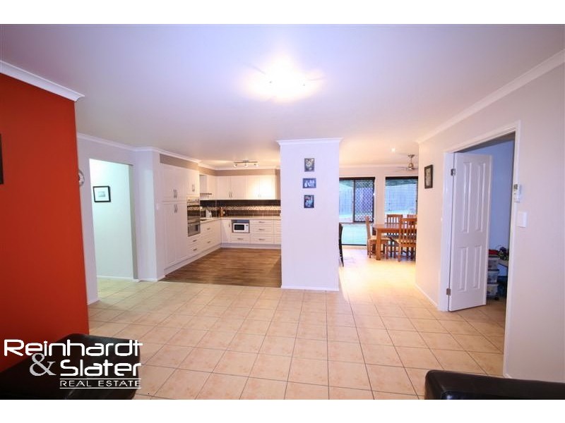 5 Corvus Dr, Cashmere QLD 4500