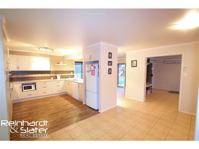 5 Corvus Dr, Cashmere QLD 4500