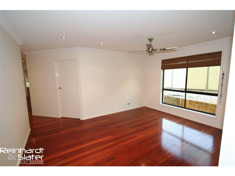 83 Corvus Dr, Cashmere QLD 4500