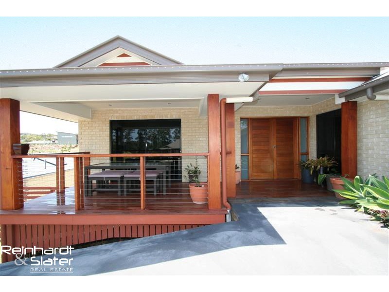 83 Corvus Dr, Cashmere QLD 4500