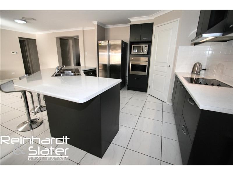 40 Oakwood Rd, Warner QLD 4500