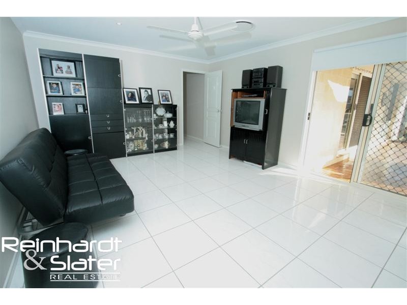 40 Oakwood Rd, Warner QLD 4500