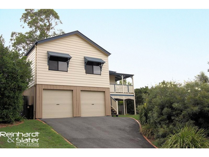 10 Rothschild St, Eatons Hill QLD 4037