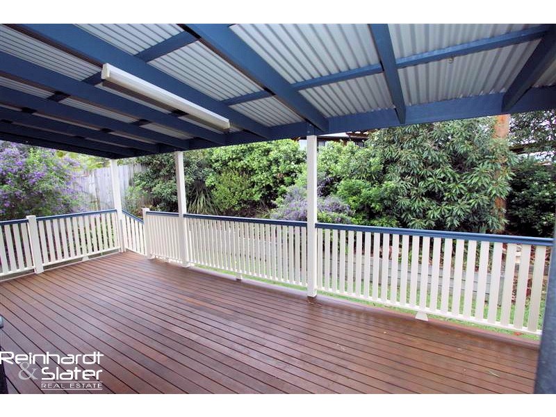 10 Rothschild St, Eatons Hill QLD 4037