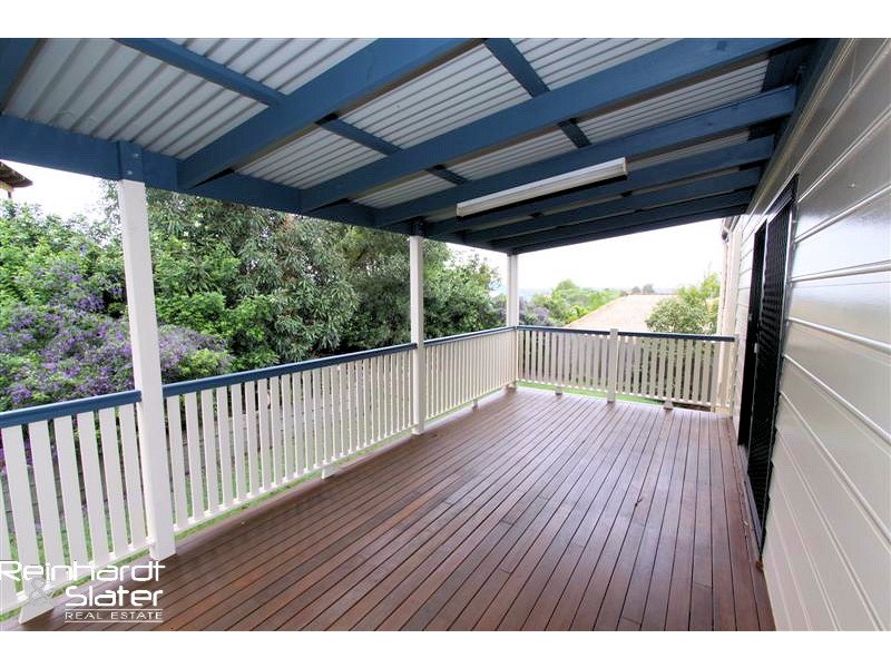 10 Rothschild St, Eatons Hill QLD 4037
