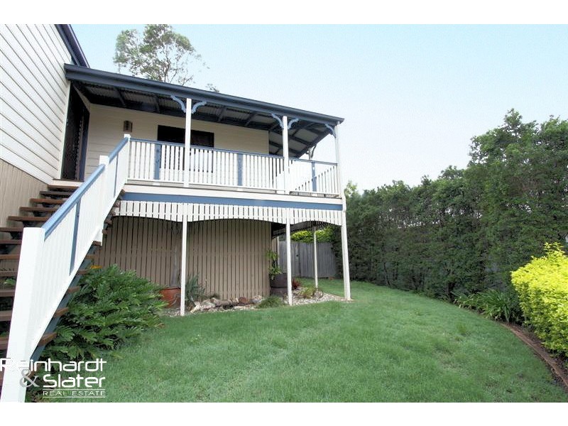 10 Rothschild St, Eatons Hill QLD 4037