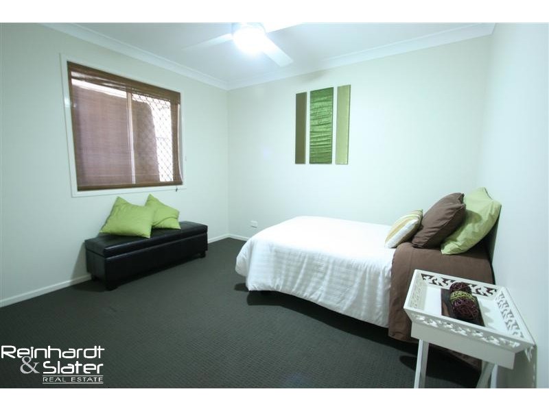 6 Tiffany Ct, Eatons Hill QLD 4037