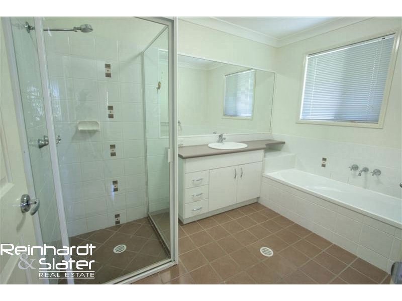 33 D’Aguilar St, Petrie QLD 4502