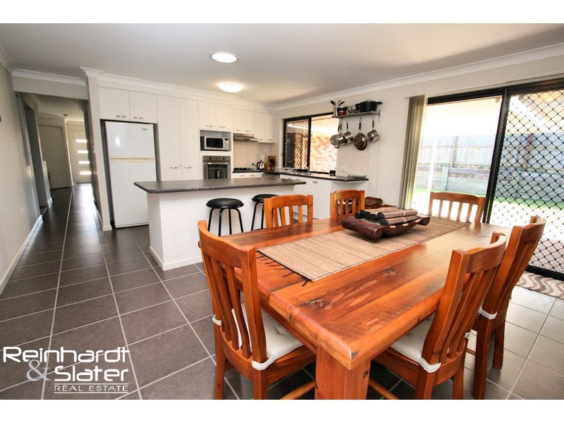 14 Hudson Ct, Warner QLD 4500