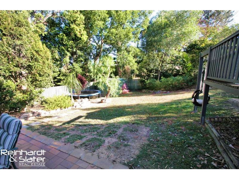 20 Doulton St, Stafford Heights QLD 4053