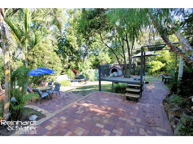 20 Doulton St, Stafford Heights QLD 4053