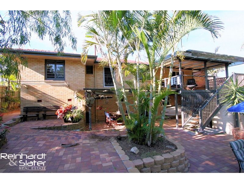 20 Doulton St, Stafford Heights QLD 4053