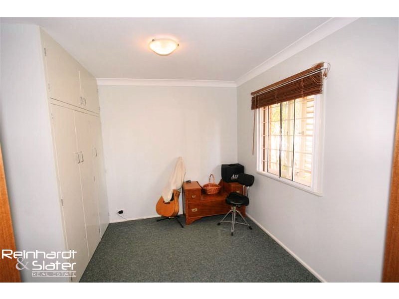 20 Doulton St, Stafford Heights QLD 4053