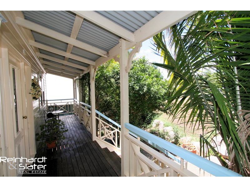 5 Linkwood Dve, Ferny Hills QLD 4055