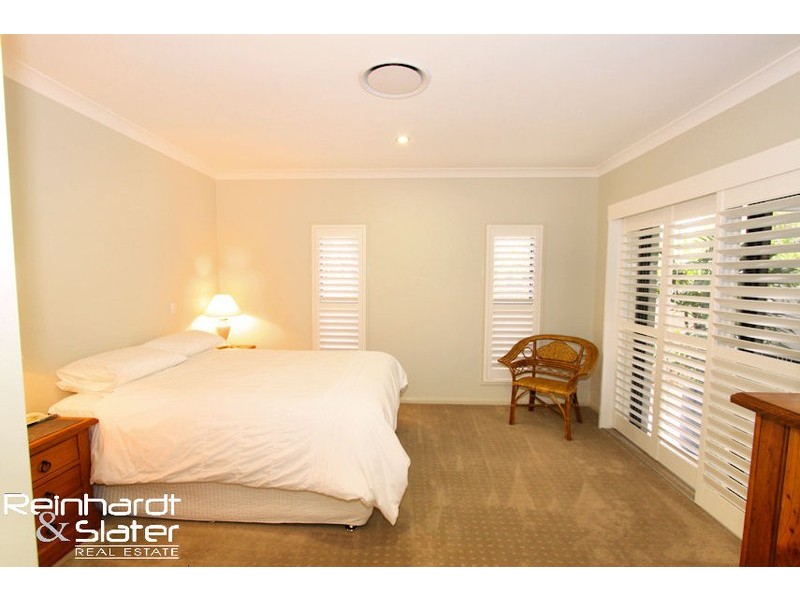 8 Twin Lakes Dr, Murrumba Downs QLD 4503