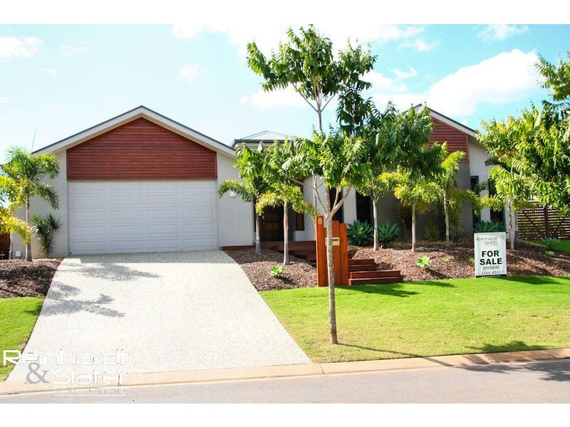 8 Twin Lakes Dr, Murrumba Downs QLD 4503