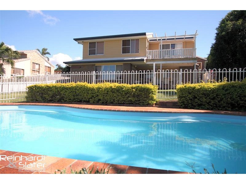 33 Daniel Dr, Albany Creek QLD 4035
