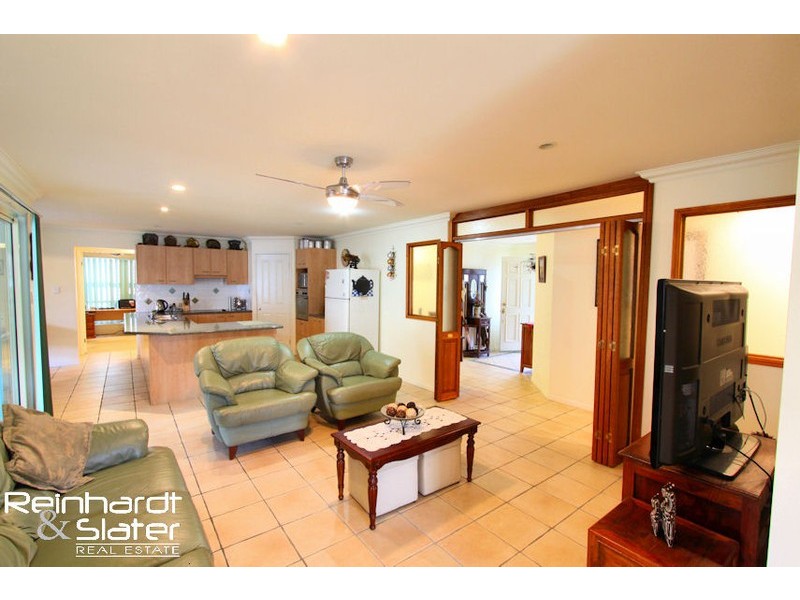 4 McConachie Ct, Albany Creek QLD 4035