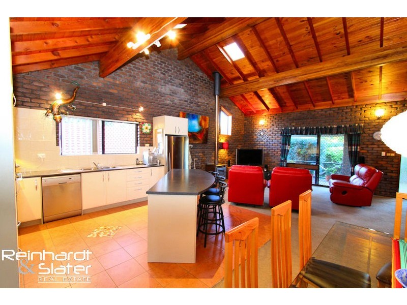 72 Archdale Rd, Ferny Grove QLD 4055