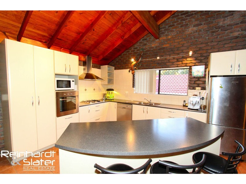 72 Archdale Rd, Ferny Grove QLD 4055