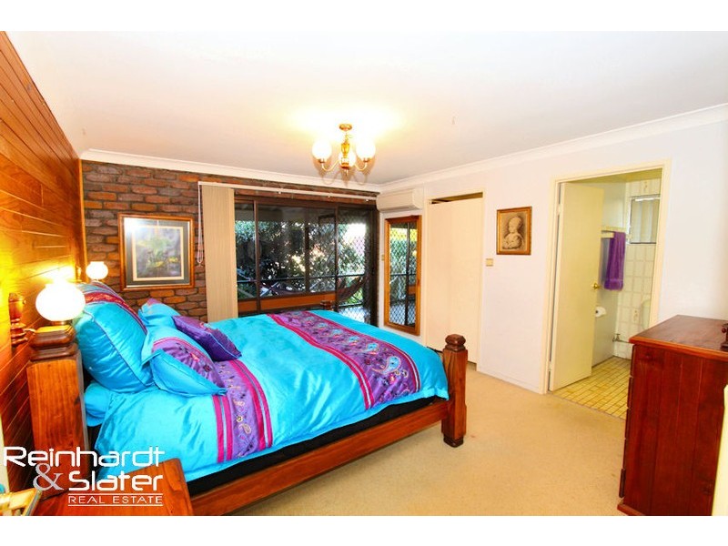 72 Archdale Rd, Ferny Grove QLD 4055