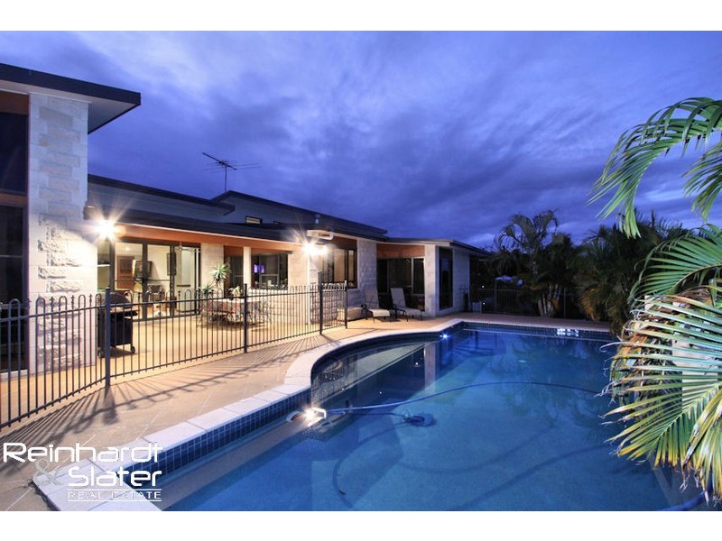 9 Grandis Ct, Cashmere QLD 4500