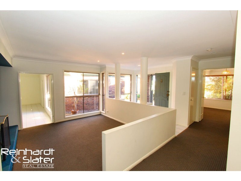 8 Pine Bark Ct, Albany Creek QLD 4035