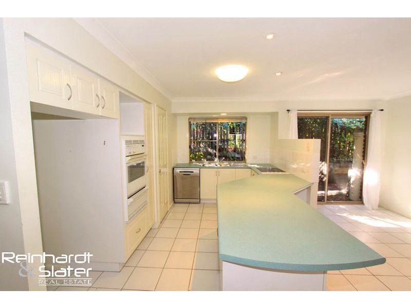 8 Pine Bark Ct, Albany Creek QLD 4035