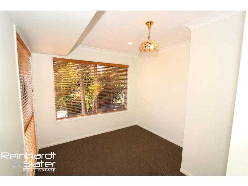 8 Pine Bark Ct, Albany Creek QLD 4035